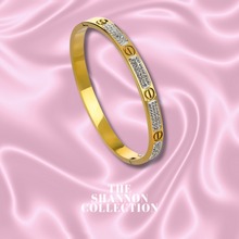 Load image into Gallery viewer, 6MM ‘SUGAR DIAMANTÉ’ 18K GOLD PLATED STAINLESS STEEL BANGLE BRACELET