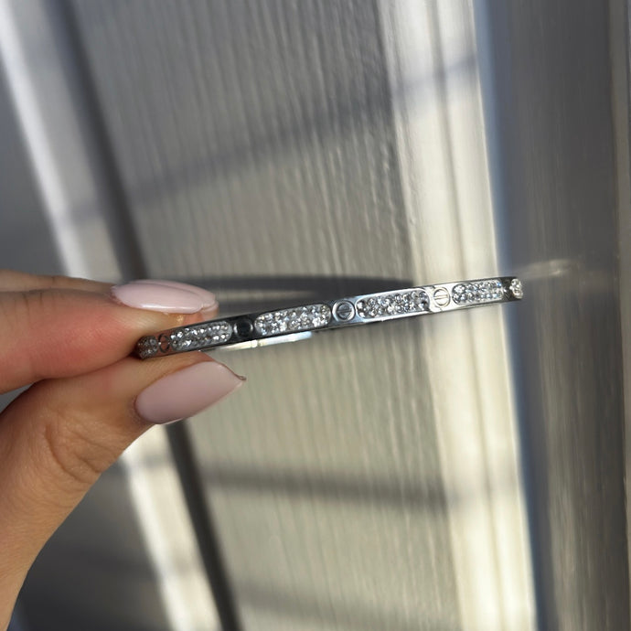 4MM ‘SUGAR DIAMANTÉ’ STAINLESS STEEL BANGLE