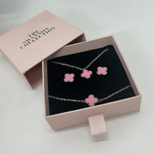 Load image into Gallery viewer, PINK ‘SINGLE CLOVER’ STAINLESS STEEL NECKLACE
