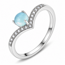 Load image into Gallery viewer, BLUE ‘MOONSHINE WISHBONE’ STERLING SILVER RING
