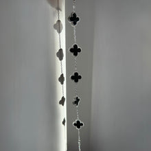 Load image into Gallery viewer, BLACK ‘LUXURY CLOVER’ STAINLESS STEEL BRACELET
