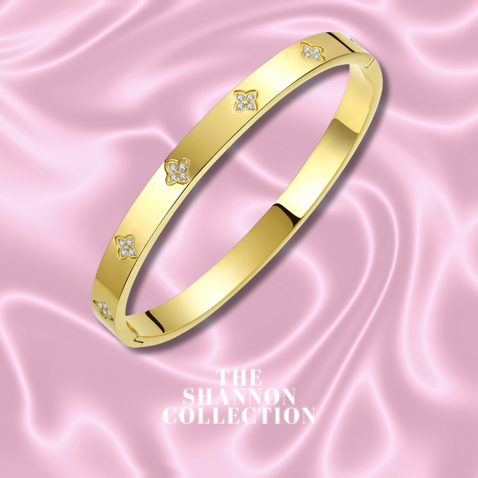 ‘MULTI DAINTY CLOVER’ 18K GOLD PLATED STAINLESS STEEL BANGLE BRACELET