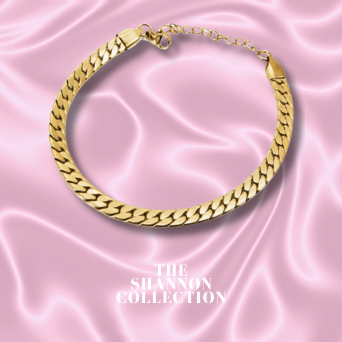 'FLAT CURB CHAIN’ 18K GOLD PLATED STAINLESS STEEL BRACELET