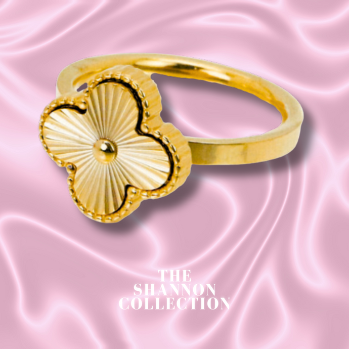 'PREMIUM CLOVER’ 18K GOLD PLATED STAINLESS STEEL RING