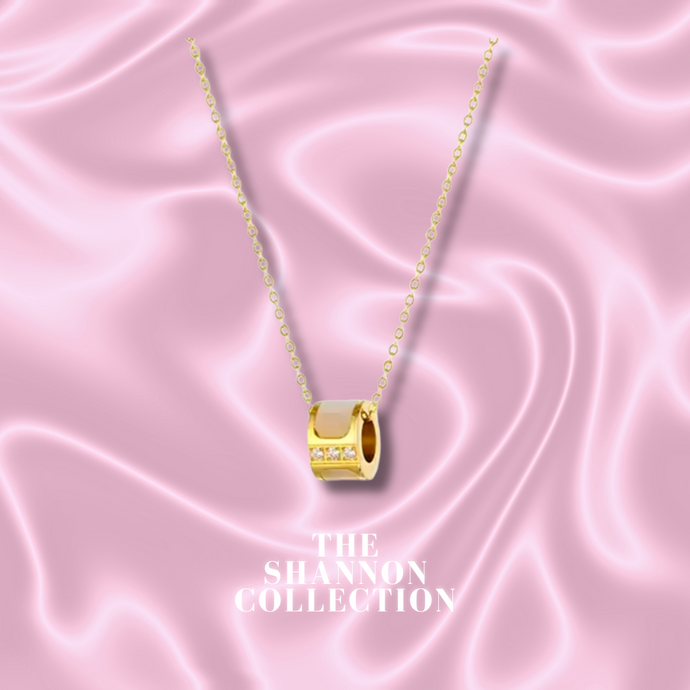 'MOTHER OF PEARL’ 18K GOLD PLATED STAINLESS STEEL NECKLACE