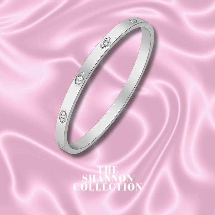 ‘ALL EYES ON ME’ STAINLESS STEEL BANGLE BRACELET