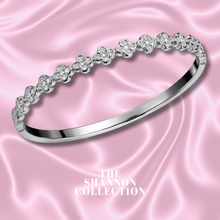 Load image into Gallery viewer, ‘BLOSSOM CHAIN’ STAINLESS STEEL BANGLE BRACELET
