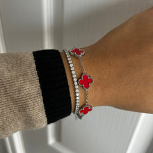 Load image into Gallery viewer, RED ‘LUXURY CLOVER’ STAINLESS STEEL BRACELET
