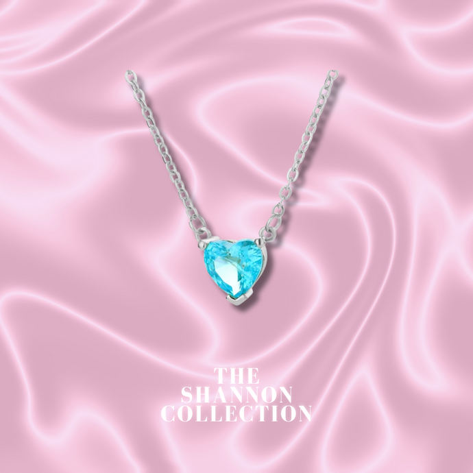 LIGHT BLUE ‘DELICATE LOVE’ NECKLACE