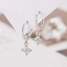 Load image into Gallery viewer, ‘DAINTY CLOVER’ STERLING SILVER EARRINGS
