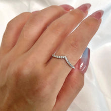 Load image into Gallery viewer, &#39;SIMPLE WISHBONE’ STERLING SILVER RING

