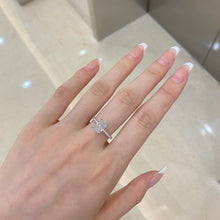 Load image into Gallery viewer, &#39;MINI DIAMOND DREAMS’ STERLING SILVER RING
