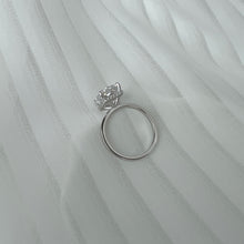 Load image into Gallery viewer, ‘ICY DREAMS’ STERLING SILVER RING (SIZE 9)
